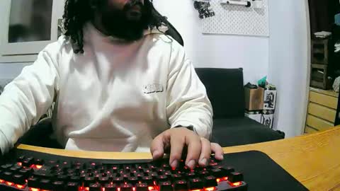 Snapshot of redjhons chatting on 09.23.25 redjhons online show from 09.23.25