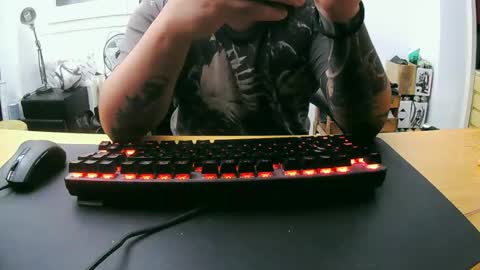 Snapshot of redjhons chatting on 09.26.25 redjhons online show from 09.26.25