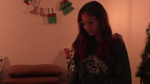 Snapshot of redmeloddy chatting on 12.26.24 Meloddy online show from 12.26.24