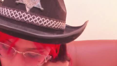 Snapshot of redmeloddy chatting on 03.07.25 Meloddy online show from 03.07.25