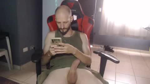 Snapshot of redragonwolf chatting on 10.14.25 redra online show from 10.14.25