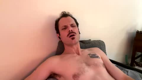 Snapshot of reed_thomas chatting on 12.25.24 Reed Thomas online show from 12.25.24