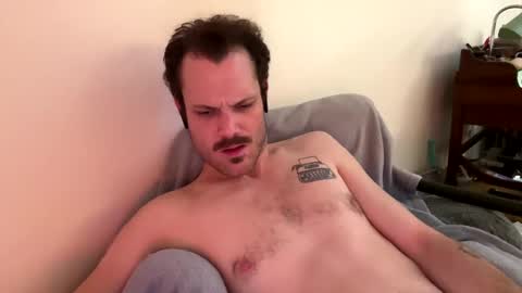 Snapshot of reed_thomas chatting on 01.08.25 Reed Thomas online show from 01.08.25