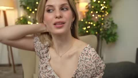 JessyinCherri yang online show from 03.01.25