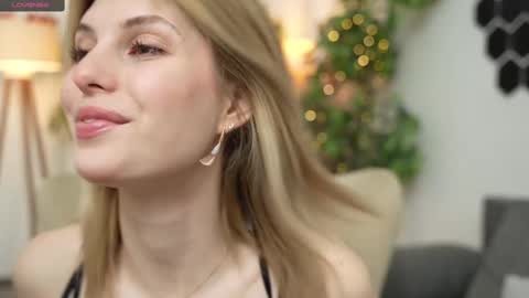 JessyinCherri yang online show from 03.09.25