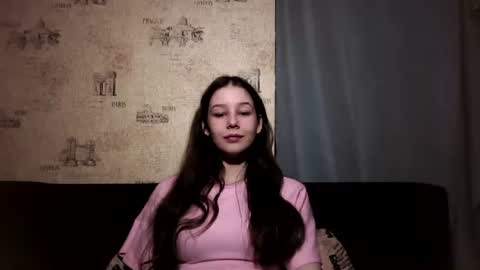 Snapshot of reganwardon chatting on 07.17.26 Silvia online show from 07.17.26