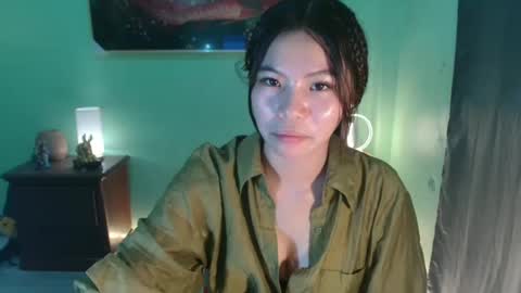 Snapshot of regelthegoddess chatting on 12.05.24 regelthegoddess online show from 12.05.24