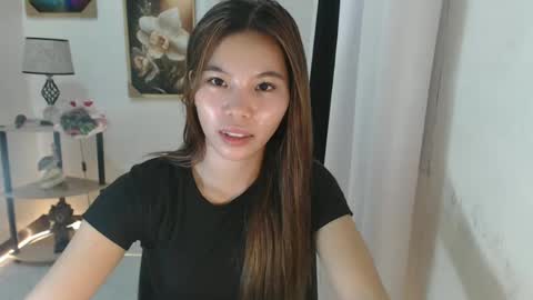 Snapshot of regelthegoddess chatting on 02.15.25 regelthegoddess online show from 02.15.25