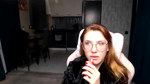 Regina online show from 11.08.25