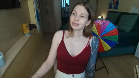 Snapshot of reginasparkle chatting on 02.16.26 Regina online show from 02.16.26