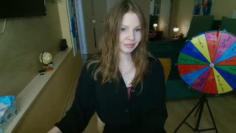 Snapshot of reginasparkle chatting on 05.05.26 Regina online show from 05.05.26