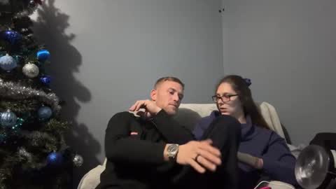 Snapshot of reighofsun98 chatting on 12.16.24 SunshineSanchez online show from 12.16.24