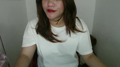 Snapshot of reign2525 chatting on 02.26.25 reign2525 online show from 02.26.25