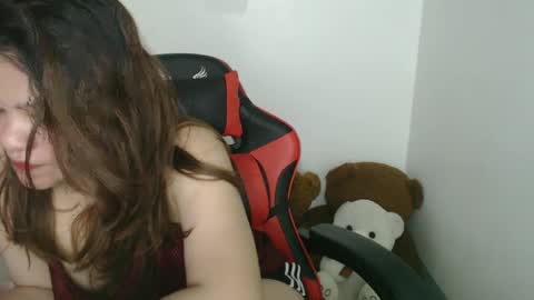 Snapshot of reign2525 chatting on 03.05.25 reign2525 online show from 03.05.25