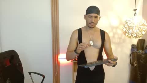   REIKO  online show from 11.05.25