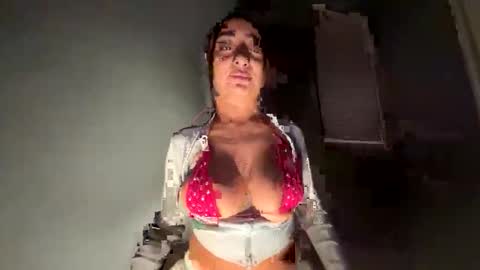 reinaassss online show from 03.30.26