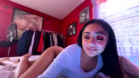 reinaassss online show from 04.15.26