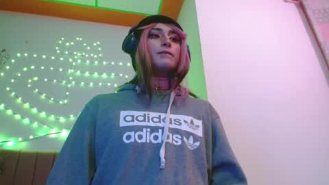 reiv_femboy online show from 04.05.26
