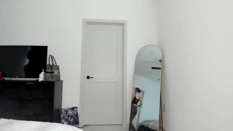 Priscilla online show from 01.20.25