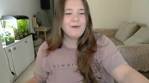 Snapshot of remirann_ chatting on 02.26.25 Ann OF - remirann21 online show from 02.26.25