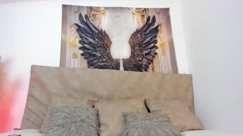 Laura online show from 03.09.25