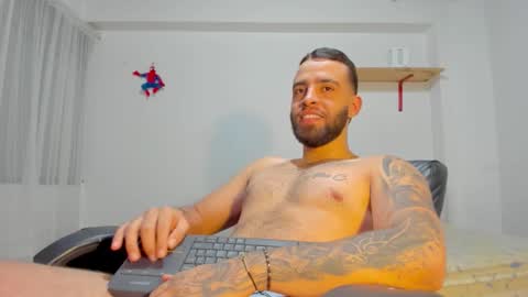 Rmy Steen online show from 10.22.25