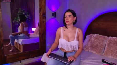 Snapshot of renata_black_ chatting on 04.18.26 Renata online show from 04.18.26