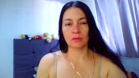 Snapshot of renata_hot1 chatting on 06.01.26 renata_hot1 online show from 06.01.26