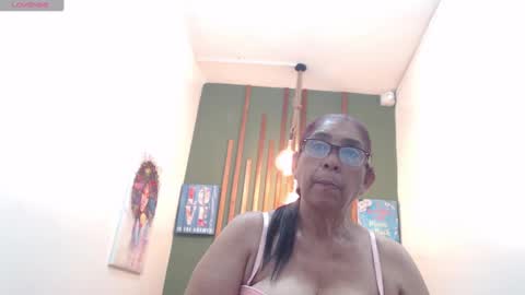 Snapshot of renata_milf_ chatting on 01.13.25 renata_milf_ online show from 01.13.25