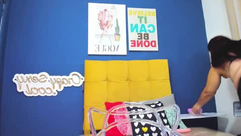 Snapshot of renata_milf_ chatting on 02.06.25 renata_milf_ online show from 02.06.25