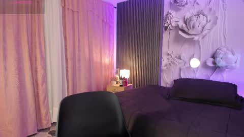 Renata online show from 04.23.26