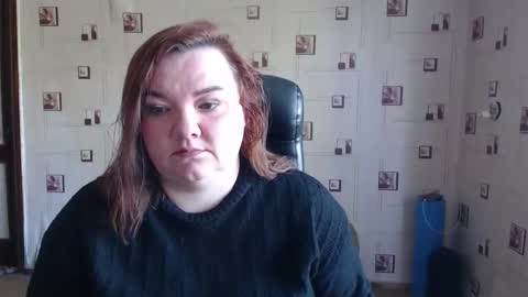 renataoia online show from 04.25.26