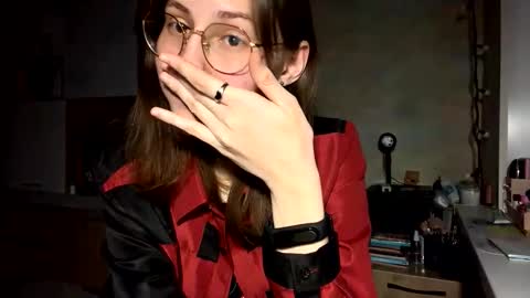 Mia online show from 02.05.26