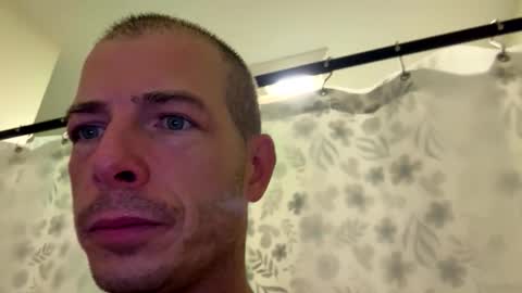 Snapshot of reno_rodrick chatting on 03.31.26 reno_rodrick online show from 03.31.26