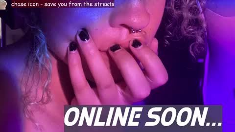 Snapshot of renpuppy chatting on 02.10.25 REN online show from 02.10.25