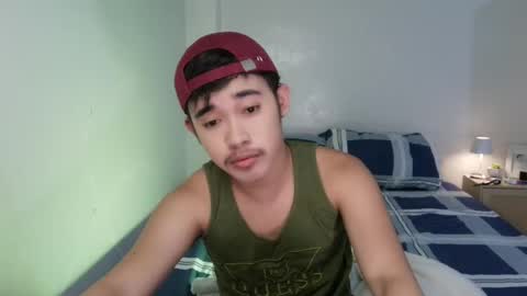 Snapshot of renzamora chatting on 04.09.26 rnezamora online show from 04.09.26