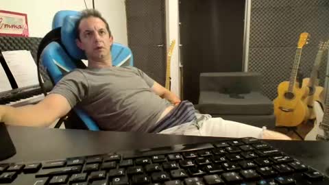 Rock Star online show from 01.12.25