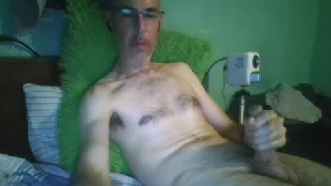 Snapshot of reyes_albert2006 chatting on 09.22.25 reyes_albert2006 online show from 09.22.25