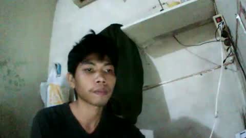 Snapshot of rezanan chatting on 11.28.25 Rezanan online show from 11.28.25