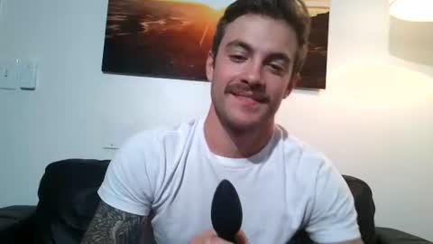 Snapshot of rguy114 chatting on 11.10.25 Ryan online show from 11.10.25