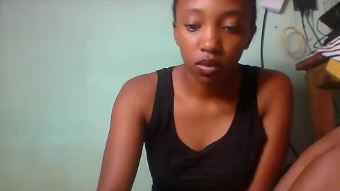 Snapshot of rhesa404090 chatting on 02.25.26 rhesa404090 online show from 02.25.26