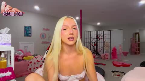 ria  online show from 11.25.25