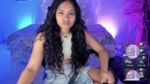 Snapshot of riana_kean chatting on 11.25.25 RianaK online show from 11.25.25