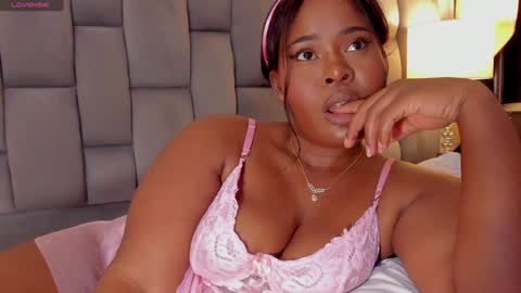 Riana online show from 01.27.25