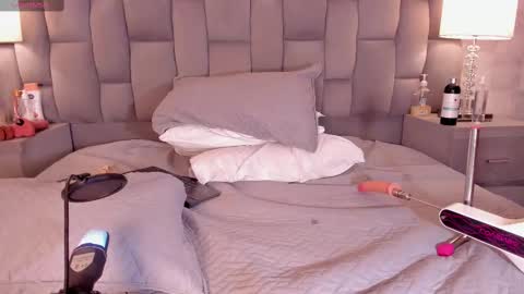 Riana online show from 02.09.25