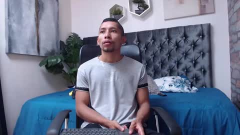 Snapshot of richar_voller chatting on 01.19.25 richar_voller online show from 01.19.25