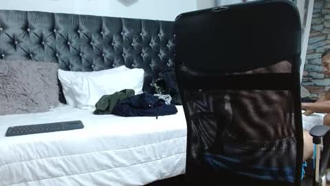 Snapshot of richar_voller chatting on 03.11.25 richar_voller online show from 03.11.25