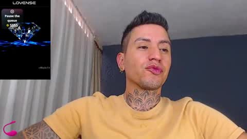 Snapshot of richi_grubby chatting on 01.06.25 David online show from 01.06.25