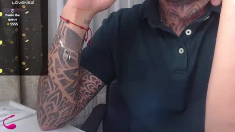 Snapshot of richi_grubby chatting on 02.10.25 David online show from 02.10.25