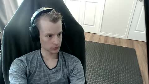 Snapshot of rickgosling chatting on 09.24.25 rickgosling online show from 09.24.25